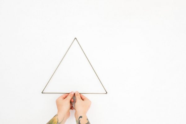 Triangle Shaped Crafting Frame - Image 4