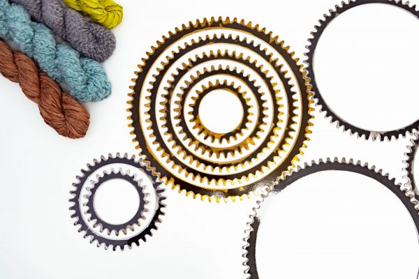 "Sprocket Science" Gear Looms – Made in Canada - Image 3