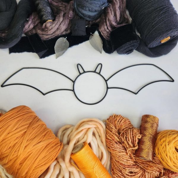 “SUGAR BATTY” Bat Frame – Halloween Décor – Made in Canada - Image 7